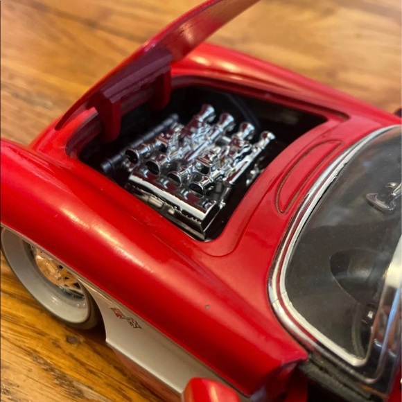 Jada Big Time Muscle Red 1957 Chevy Corvette - Picture 2 of 12